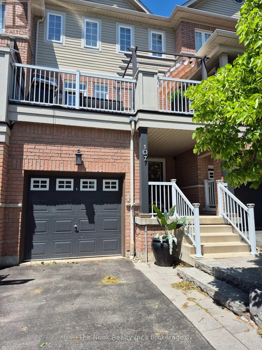 107 Barkdale Way, Whitby, Ontario  L1N 0G2 - Photo 2 - E13234496