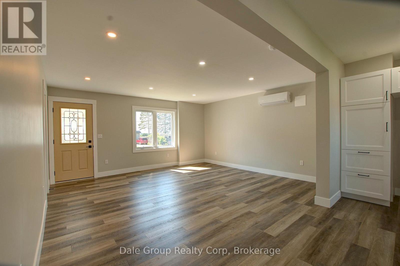 293 Albert Street, Central Huron (Clinton), Ontario  N0M 1L0 - Photo 3 - X13637970