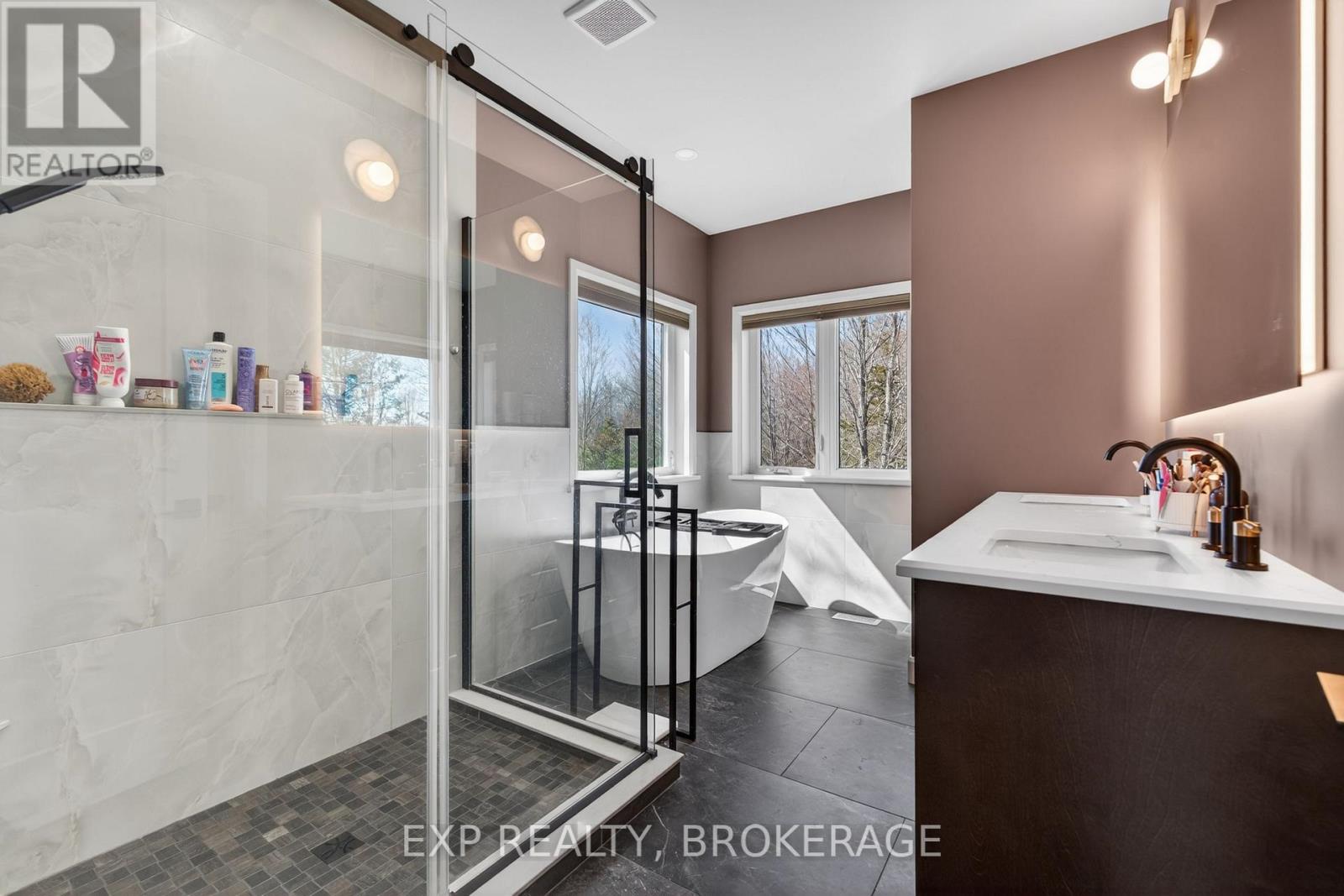 9304 Perth Road, Rideau Lakes, Ontario  K0G 1X0 - Photo 18 - X13637954