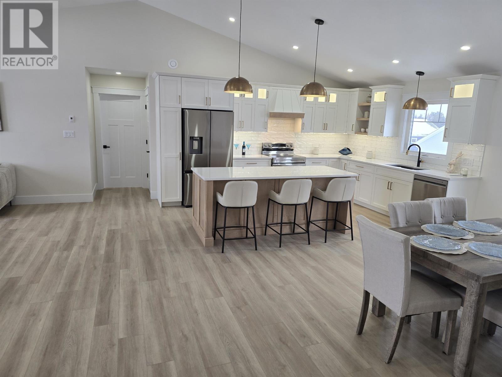 64 Kingsburgh Avenue, Charlottetown, Prince Edward Island  C1E 3W3 - Photo 8 - 202618023