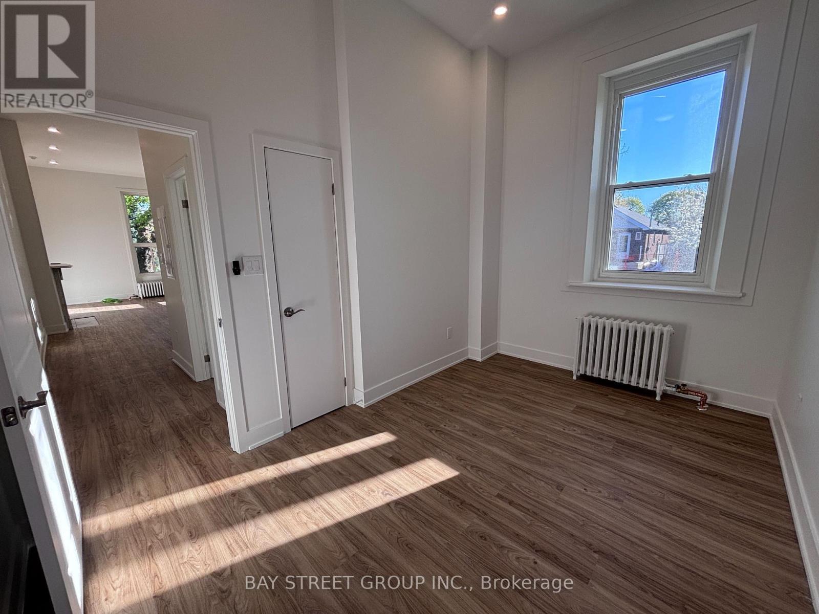 2 - 1311 Pape Avenue, Toronto, Ontario  M4K 3W9 - Photo 13 - E13632384