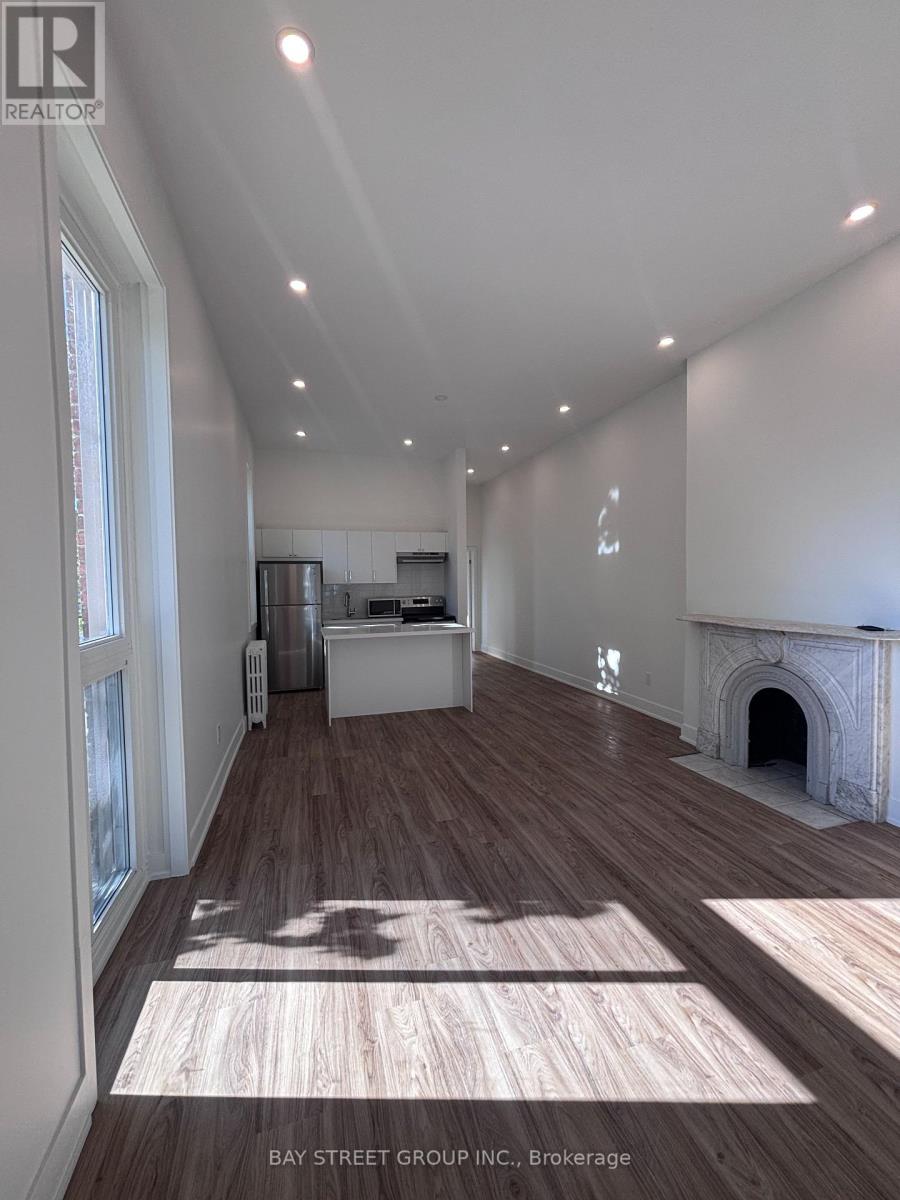 2 - 1311 Pape Avenue, Toronto, Ontario  M4K 3W9 - Photo 2 - E13632384