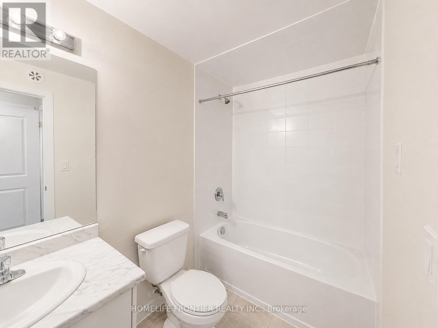 11b - 15100 Yonge Street, Aurora, Ontario  L4G 4C8 - Photo 13 - N13631962