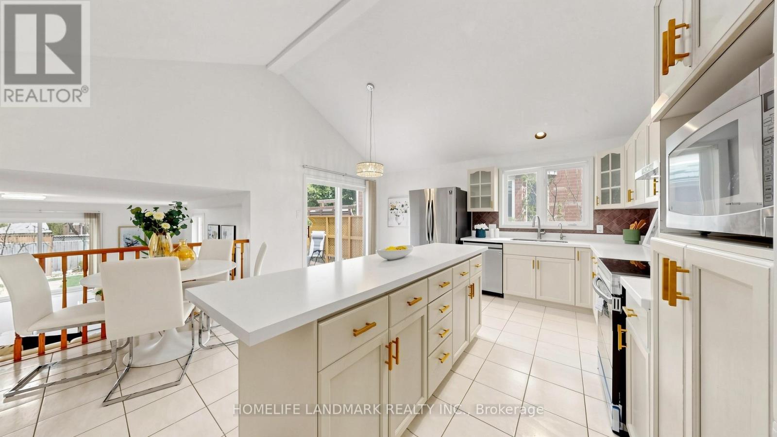 45 Pheasant Run Drive, Guelph, Ontario  N1C 1E7 - Photo 7 - X13432460