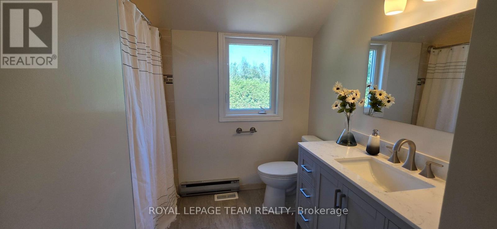 237 Queen West Street, North Dundas, Ontario  K0C 1H0 - Photo 19 - X13518094