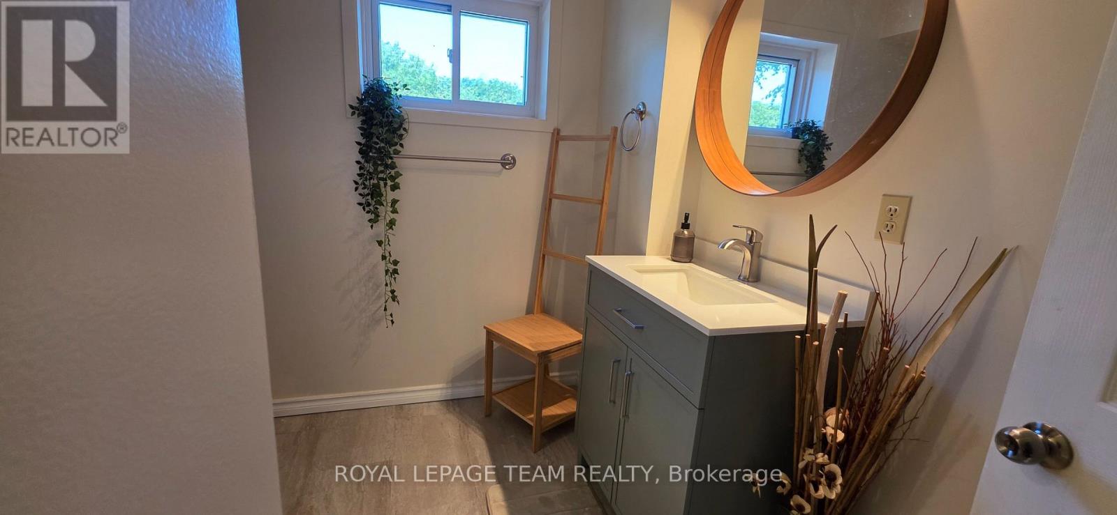 237 Queen West Street, North Dundas, Ontario  K0C 1H0 - Photo 22 - X13518094