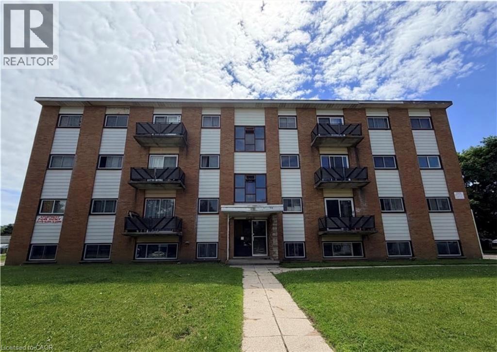 443 HAZEL Street Unit# 9, Waterloo, Ontario