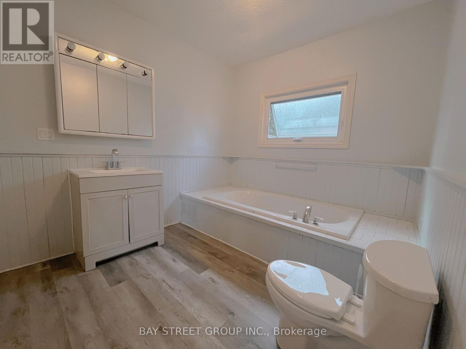 70 Courtwright Street, Fort Erie, Ontario  L2A 2R7 - Photo 12 - X13638050