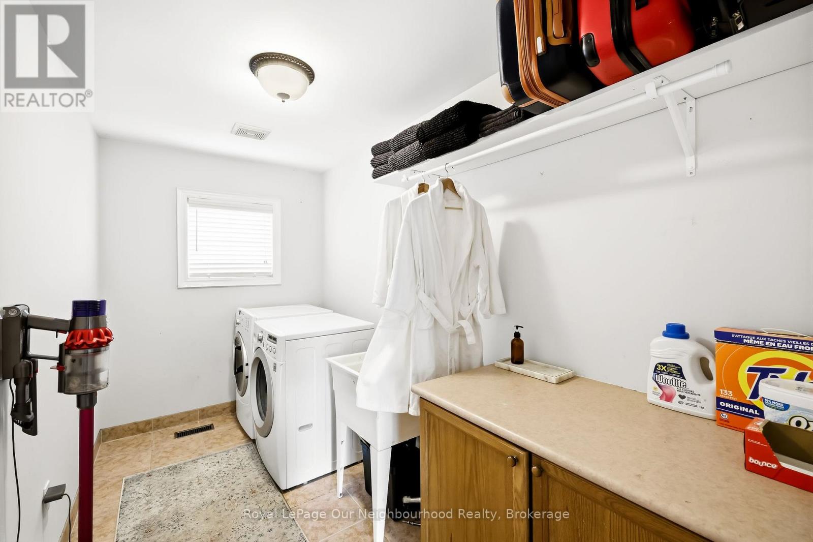1296 Ravencliffe Court, Oshawa, Ontario  L1K 2Y3 - Photo 33 - E13638030