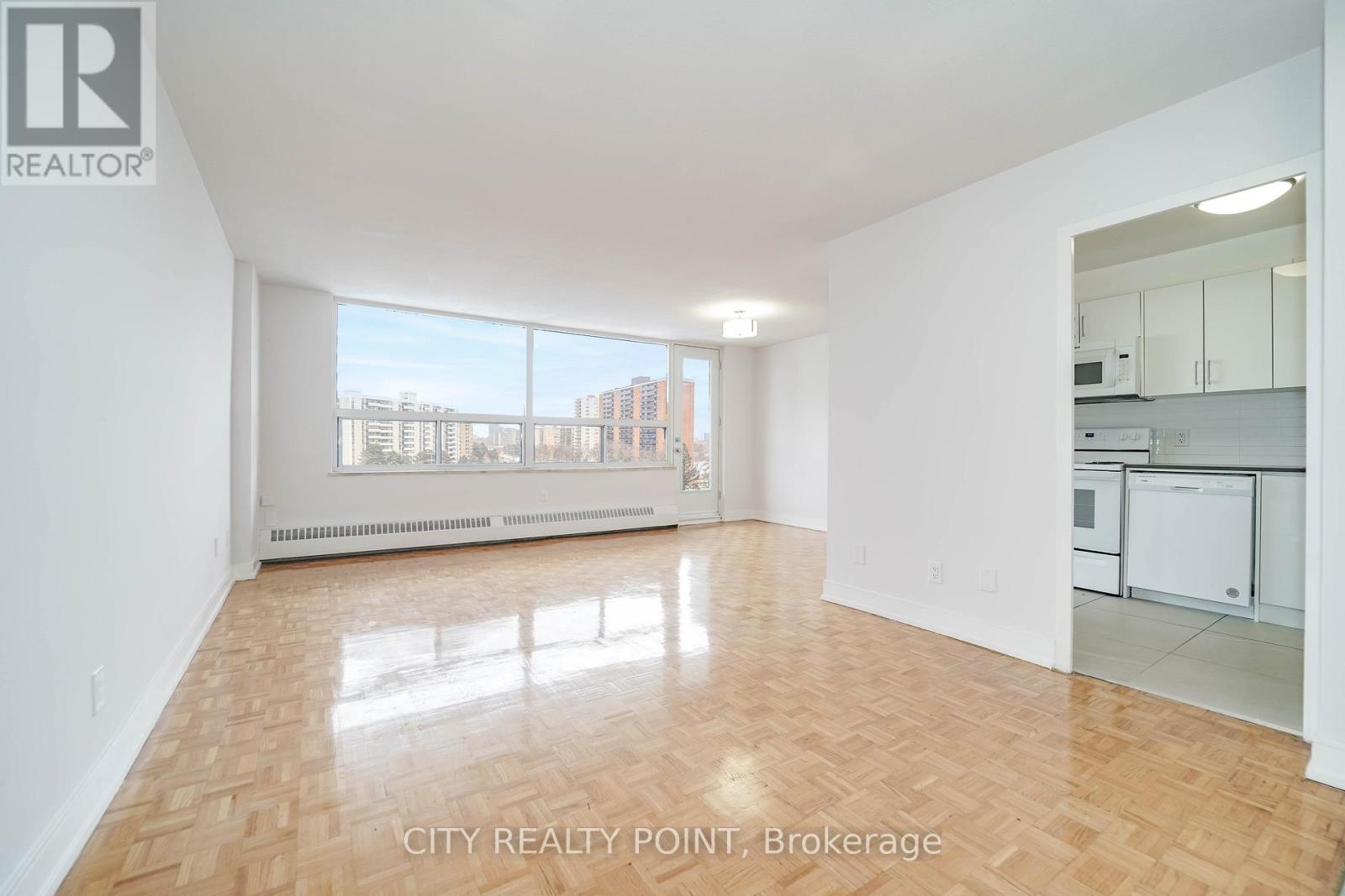 1008 - 6200 Bathurst Street, Toronto, Ontario  M2R 2A3 - Photo 2 - C13637876
