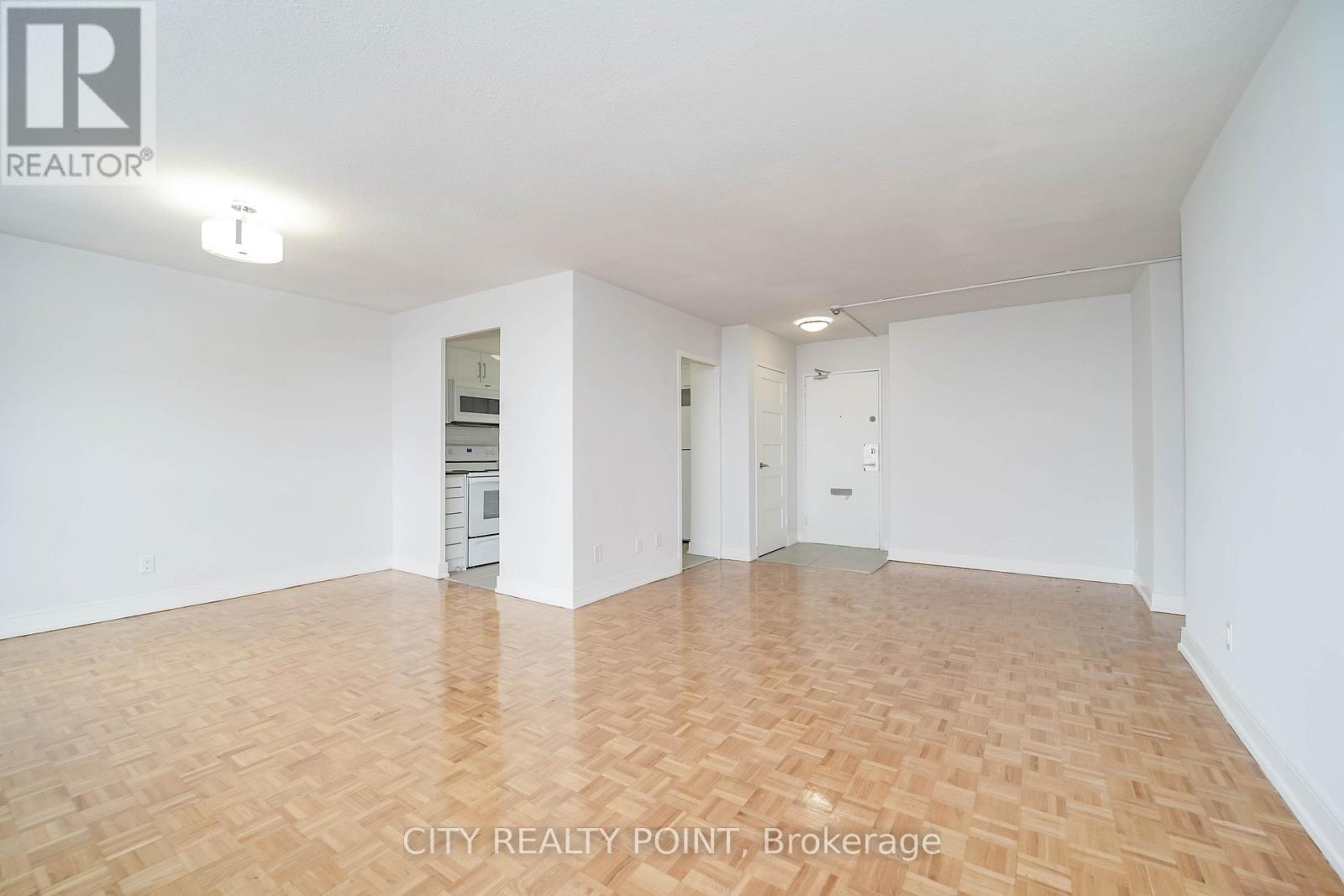 1008 - 6200 Bathurst Street, Toronto, Ontario  M2R 2A3 - Photo 3 - C13637876