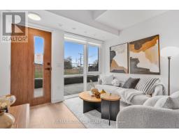 21 - 75 CURLEW DRIVE, Toronto, Ontario