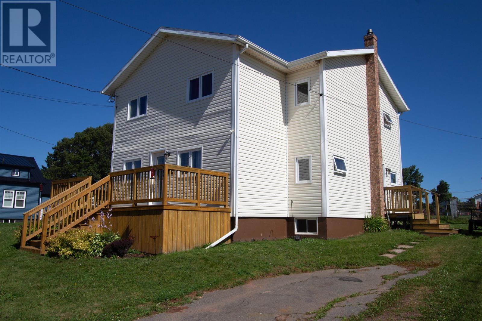 415 North Market Street, Summerside, Prince Edward Island  C1N 1L9 - Photo 2 - 202619520