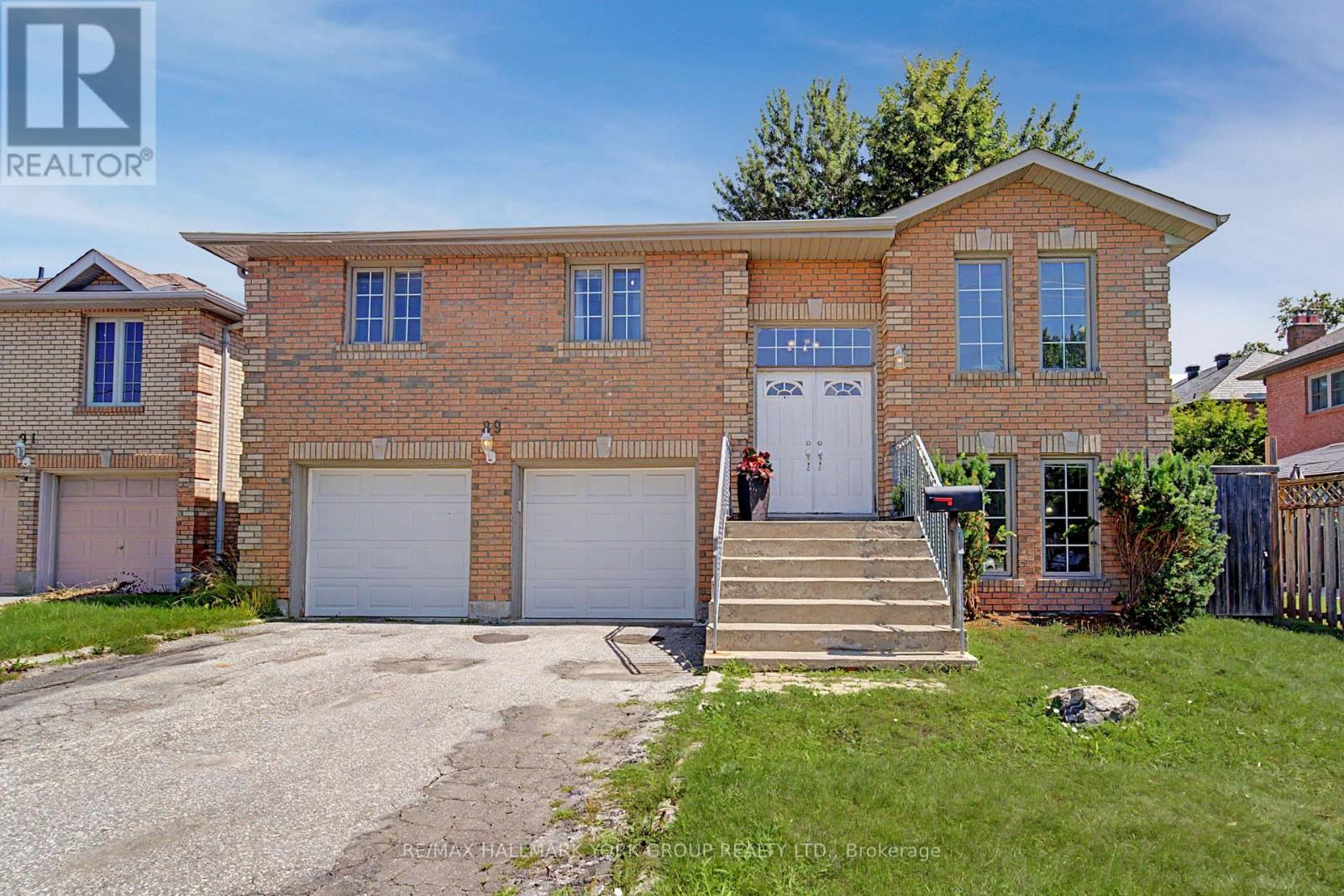 89 Metro Road N, Georgina, Ontario  L4P 3W9 - Photo 2 - N13637918