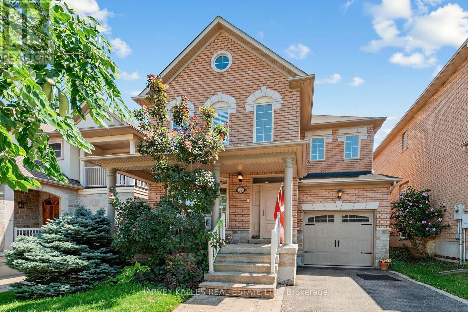 39 CHARDONNAY DRIVE, Vaughan, Ontario