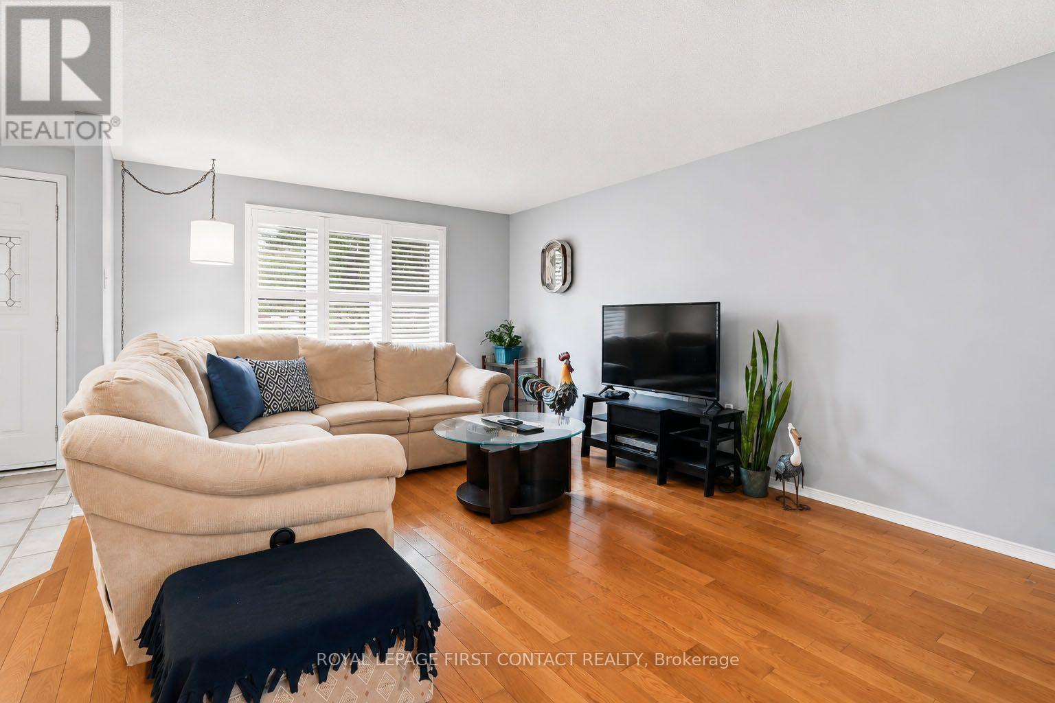 46 Jones Drive, Barrie (Grove East), Ontario  L4M 6H7 - Photo 7 - S13637992