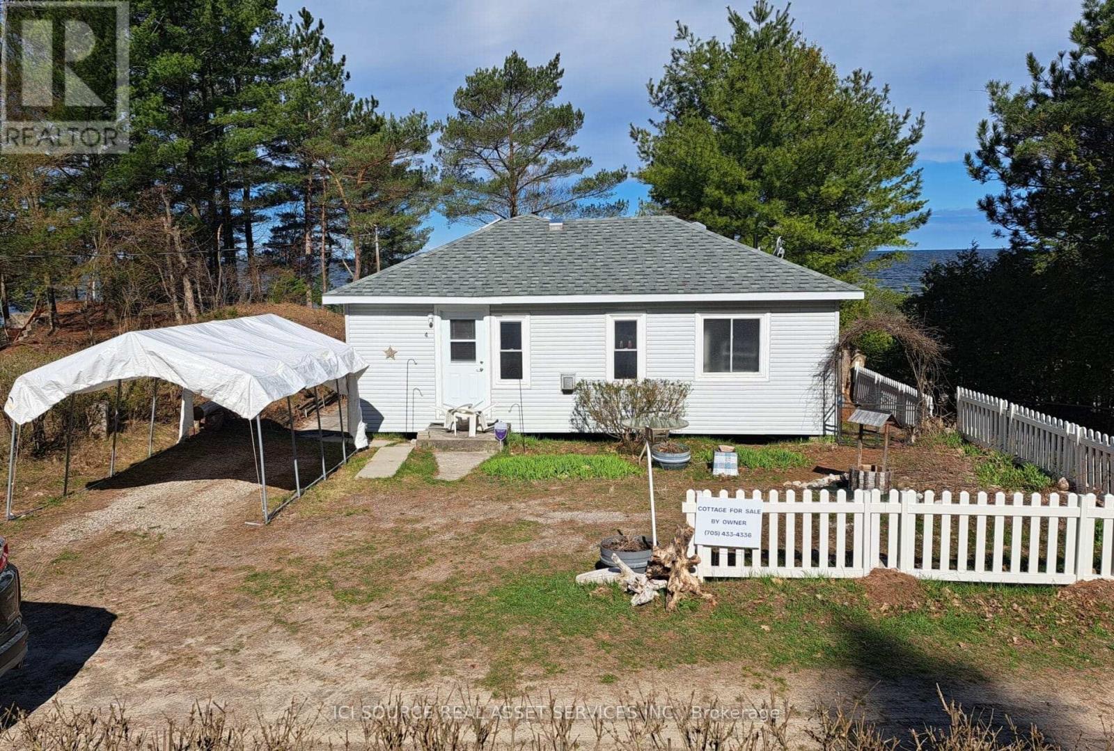 4 Pinewood Drive, Tiny, Ontario  L0L 2T0 - Photo 1 - S13638034