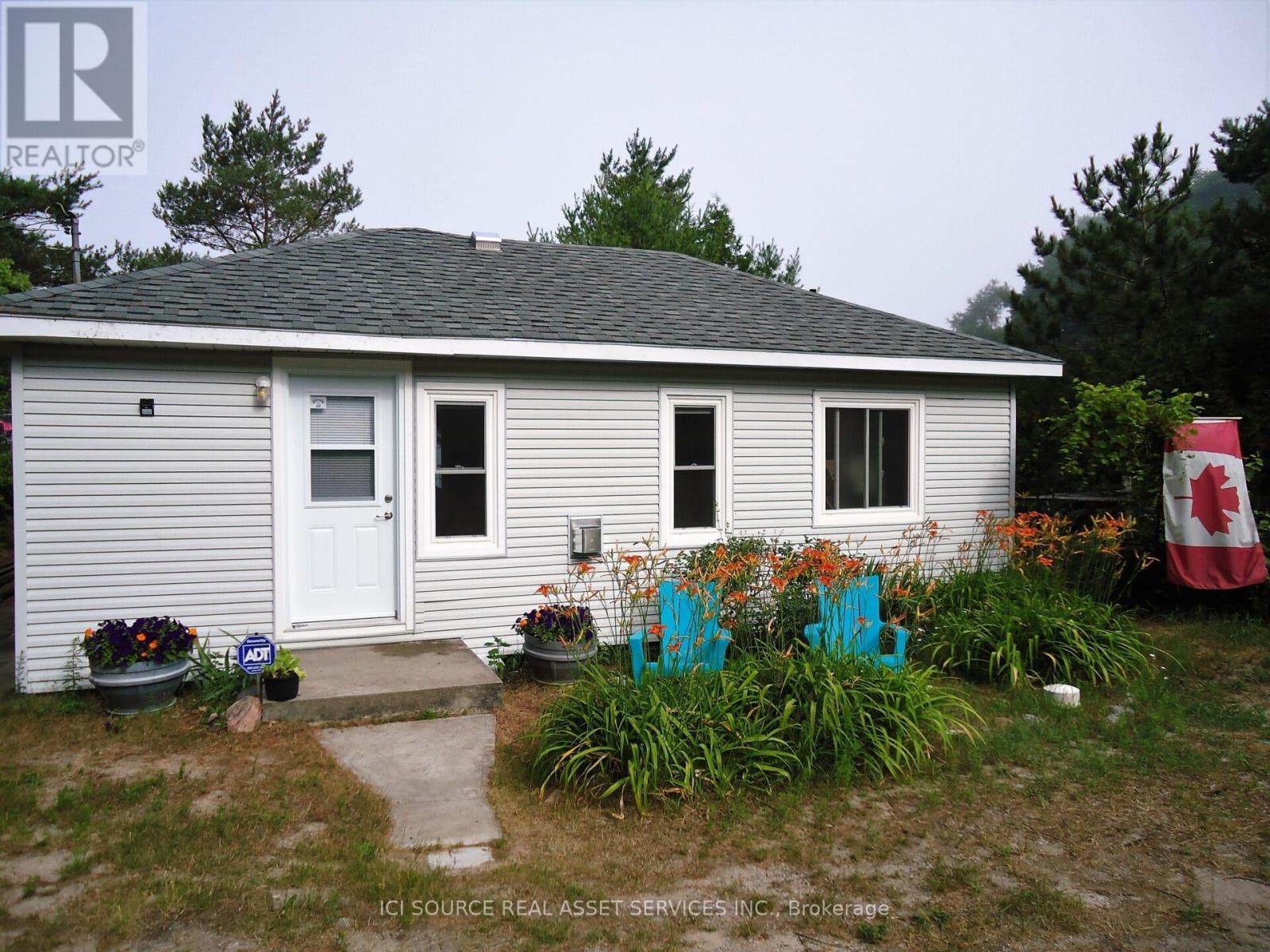 4 Pinewood Drive, Tiny, Ontario  L0L 2T0 - Photo 26 - S13638034
