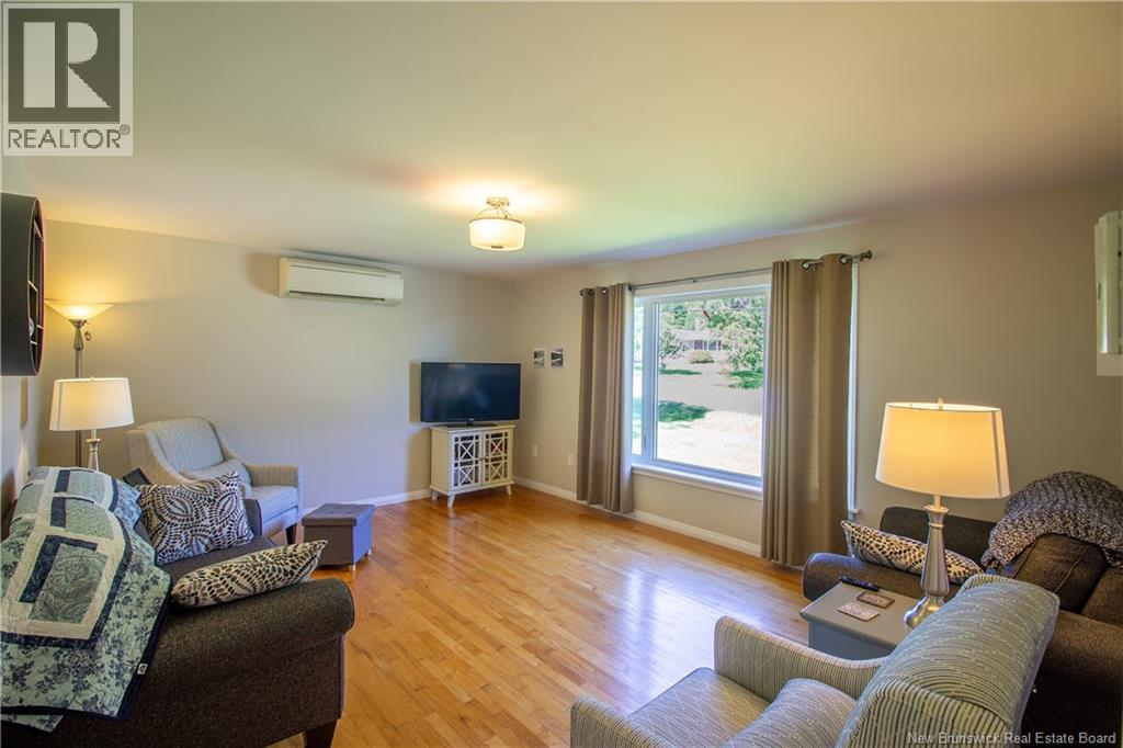 38 Donlea Drive, Hampton, New Brunswick  E5N 5K3 - Photo 5 - NB145156