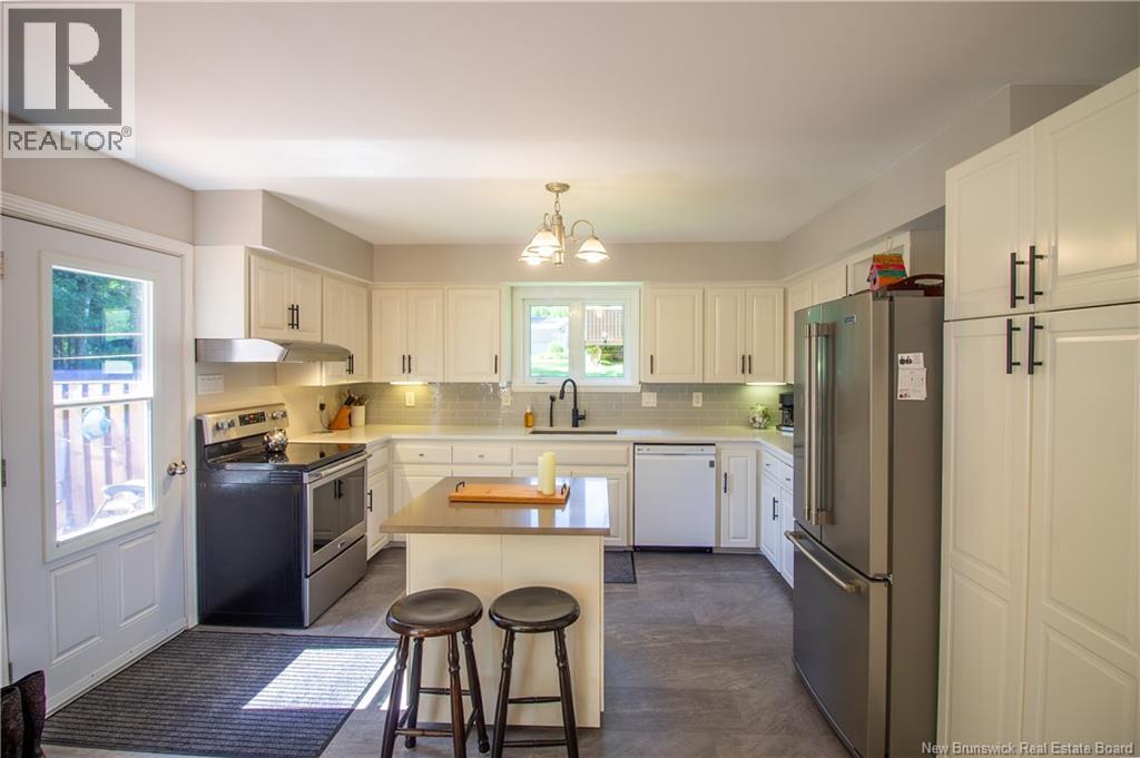 38 Donlea Drive, Hampton, New Brunswick  E5N 5K3 - Photo 8 - NB145156