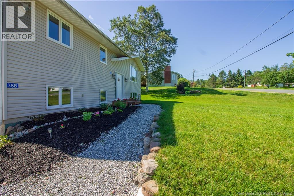 38 Donlea Drive, Hampton, New Brunswick  E5N 5K3 - Photo 3 - NB145151