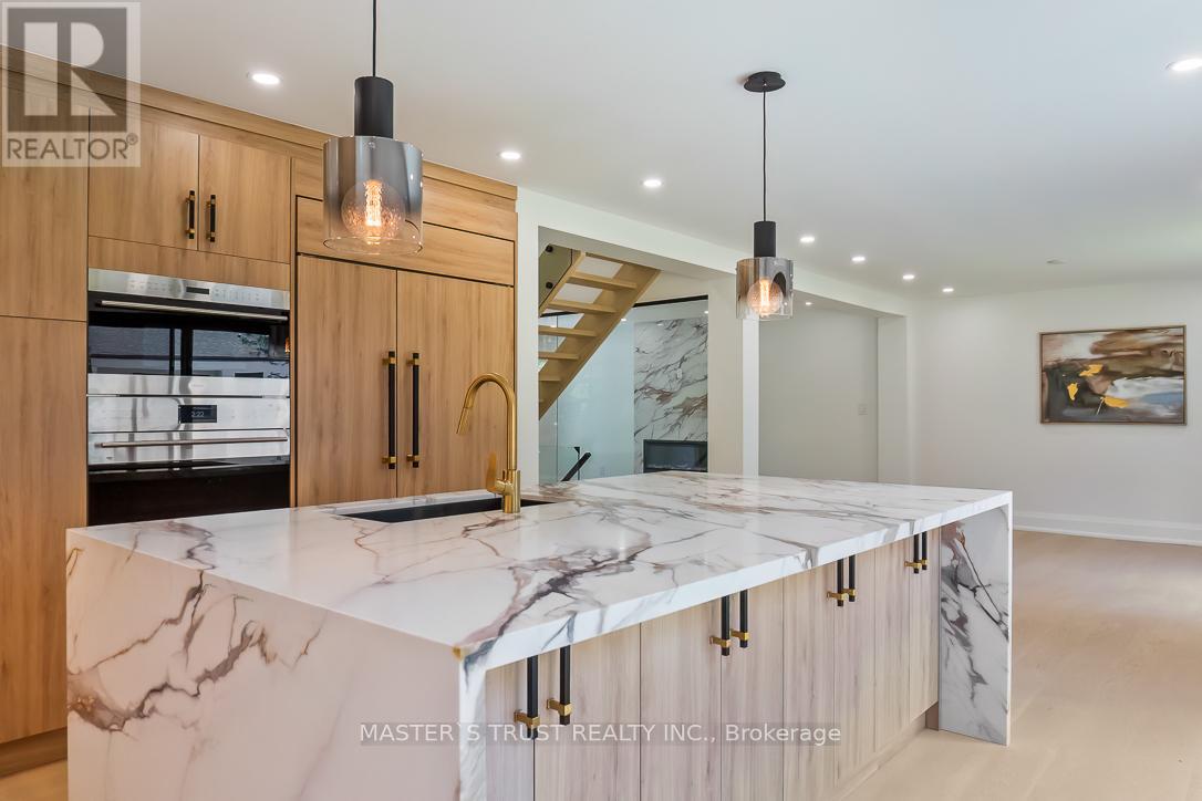 Unit 1 - 319 Beechfield Road, Oakville, Ontario  L6J 5H9 - Photo 12 - W13637878