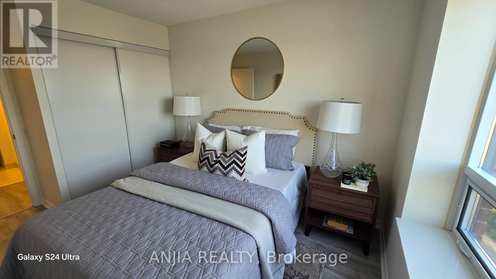 1510 - 61 Heintzman Street, Toronto, Ontario  M6P 5A2 - Photo 9 - W13637894
