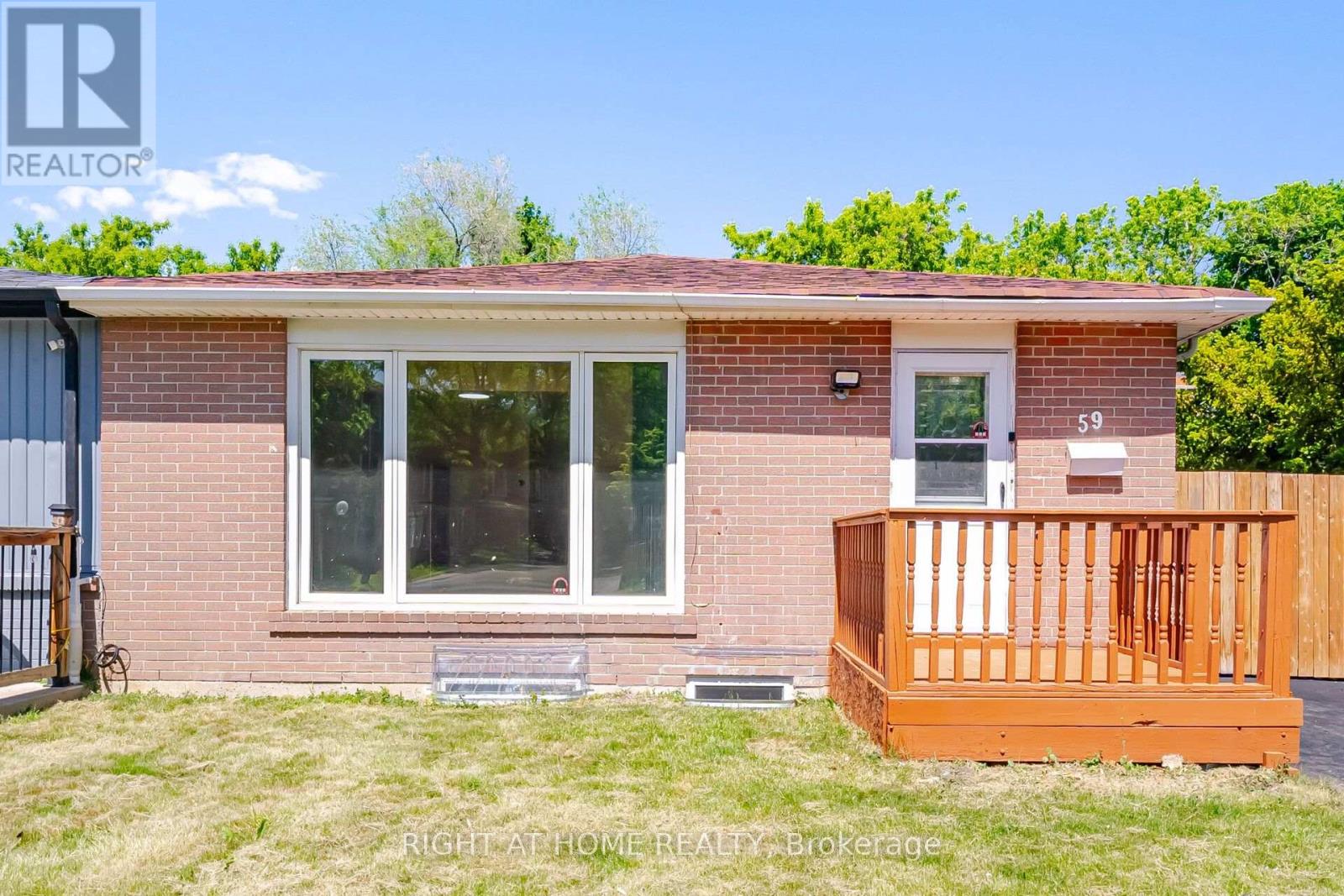 59 Edenborough Drive, Brampton, Ontario  L6T 3A6 - Photo 3 - W13637944