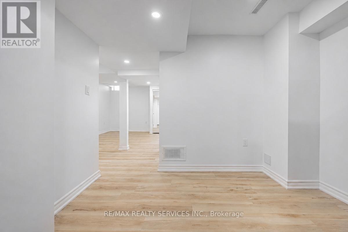 Bsmt - 42 Northampton Street, Brampton, Ontario  L6S 3Y7 - Photo 10 - W13637948