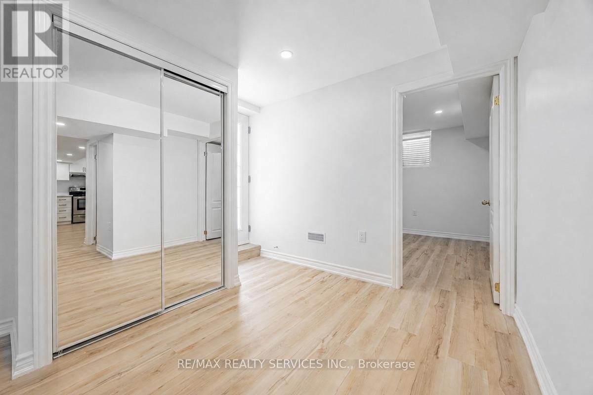 Bsmt - 42 Northampton Street, Brampton, Ontario  L6S 3Y7 - Photo 12 - W13637948