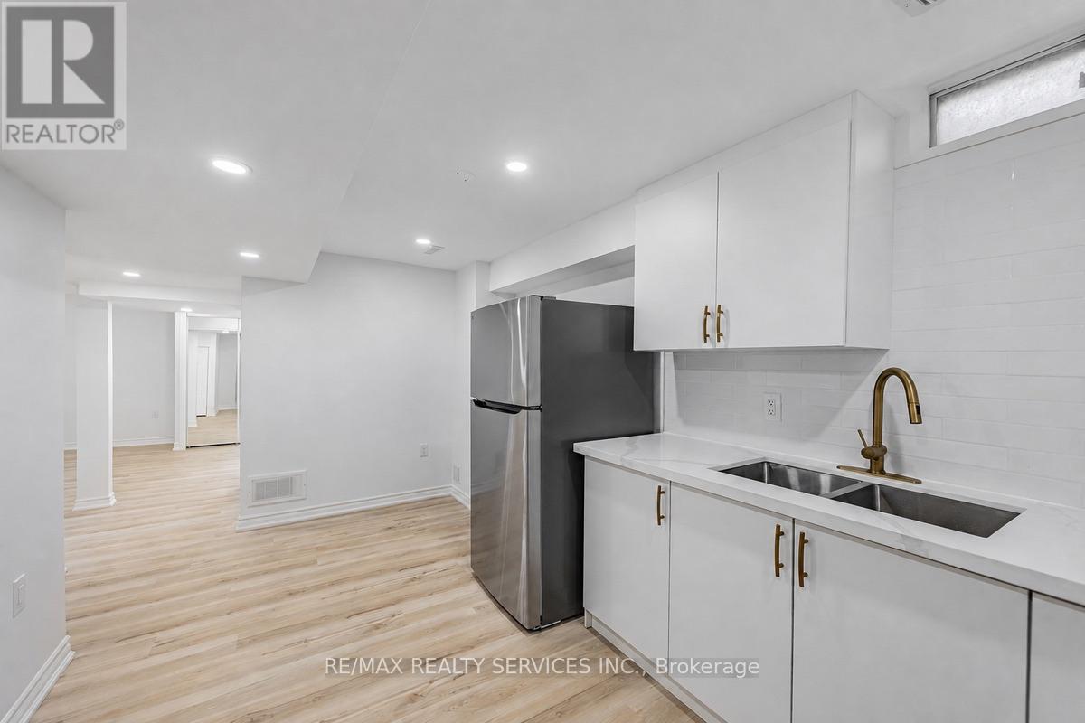 Bsmt - 42 Northampton Street, Brampton, Ontario  L6S 3Y7 - Photo 16 - W13637948