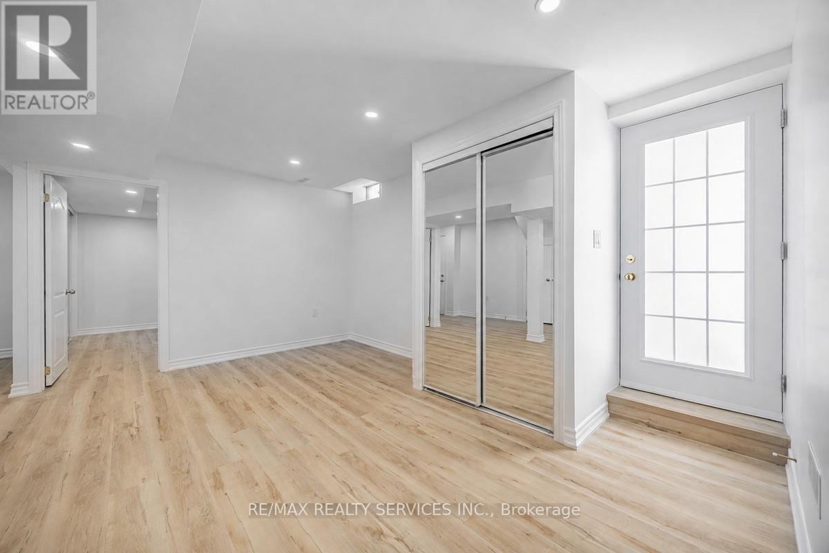 Bsmt - 42 Northampton Street, Brampton, Ontario  L6S 3Y7 - Photo 2 - W13637948