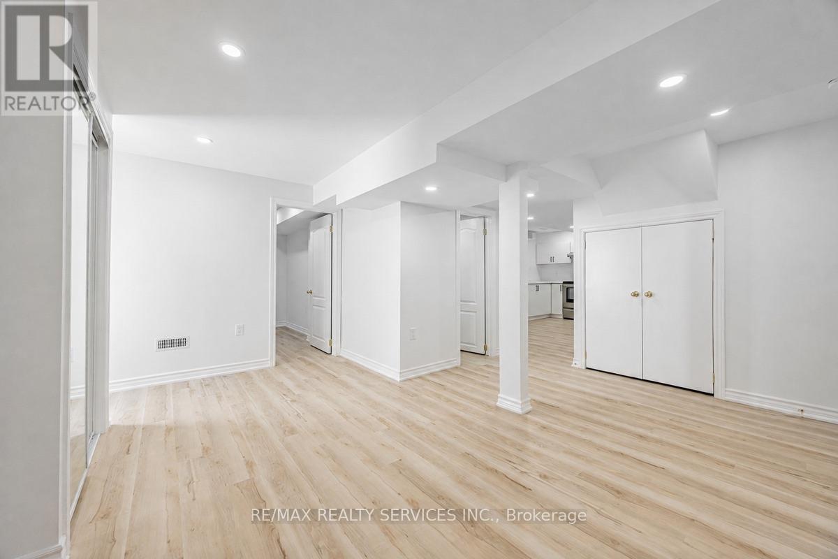 Bsmt - 42 Northampton Street, Brampton, Ontario  L6S 3Y7 - Photo 5 - W13637948