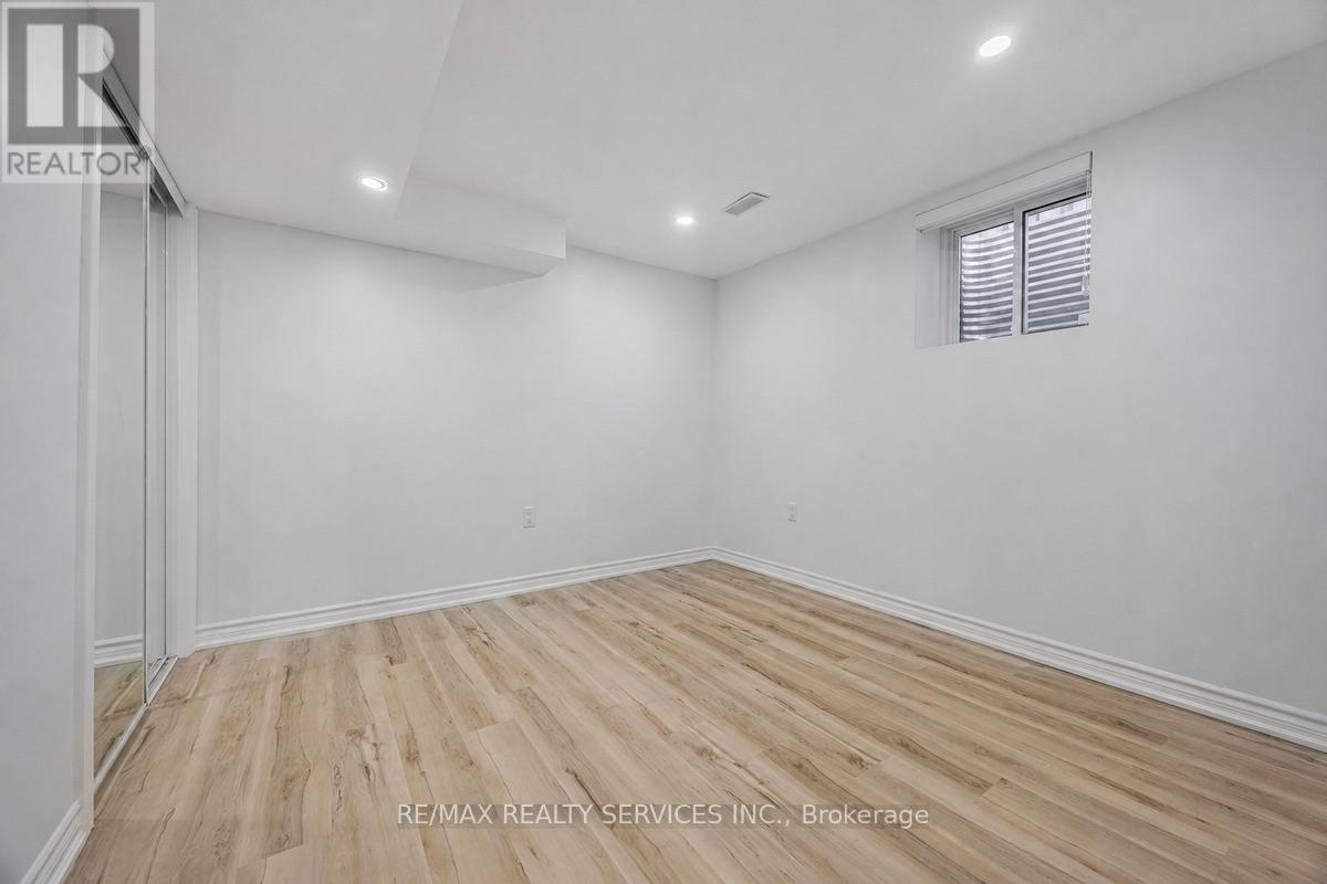 Bsmt - 42 Northampton Street, Brampton, Ontario  L6S 3Y7 - Photo 6 - W13637948