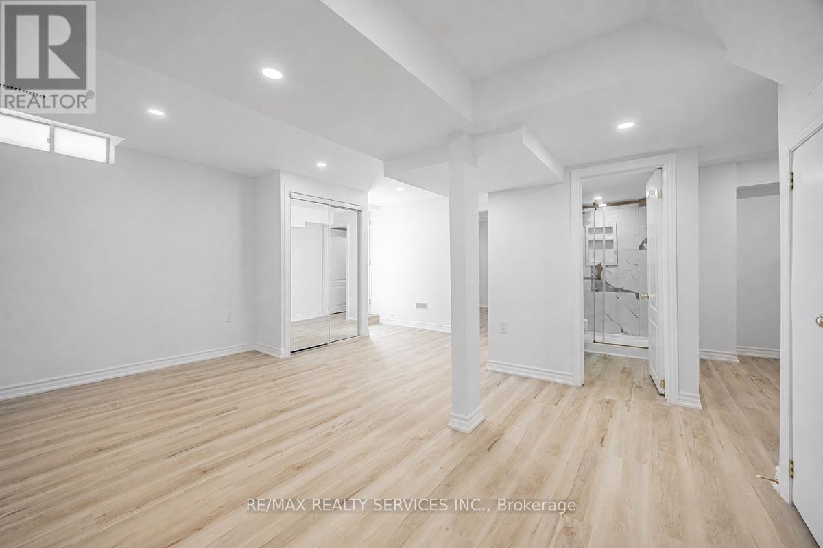 Bsmt - 42 Northampton Street, Brampton, Ontario  L6S 3Y7 - Photo 8 - W13637948