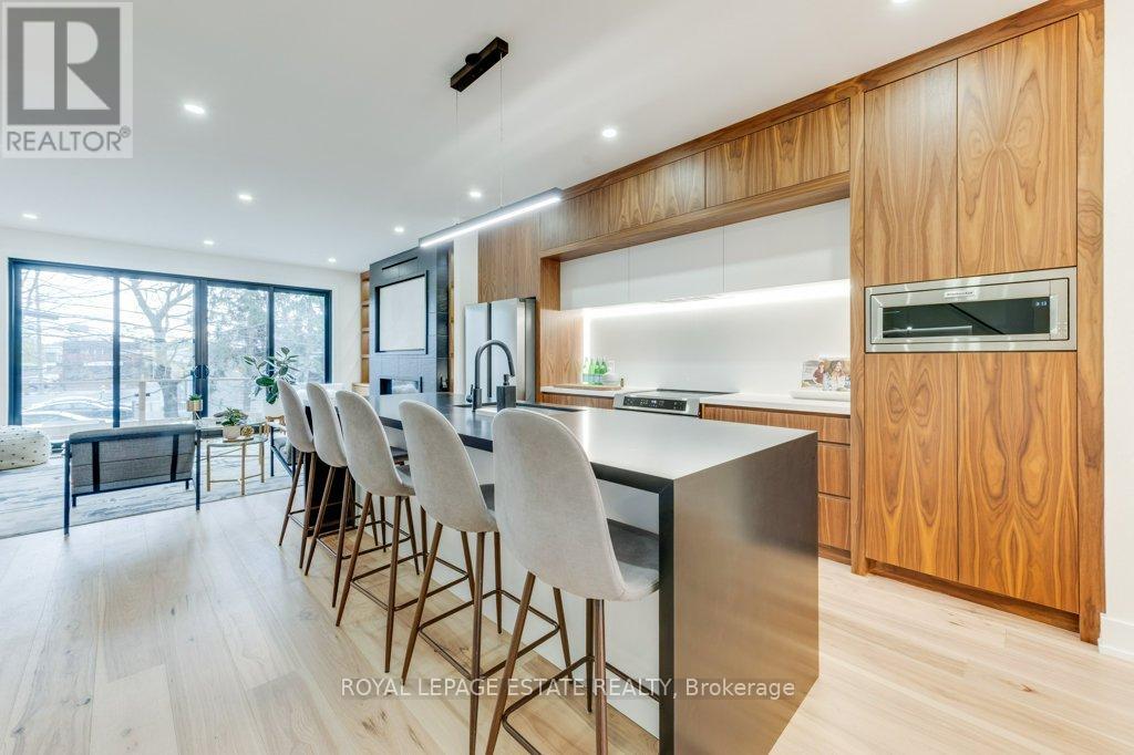 4 Lunness Road, Toronto, Ontario  M8W 4M3 - Photo 15 - W13637964