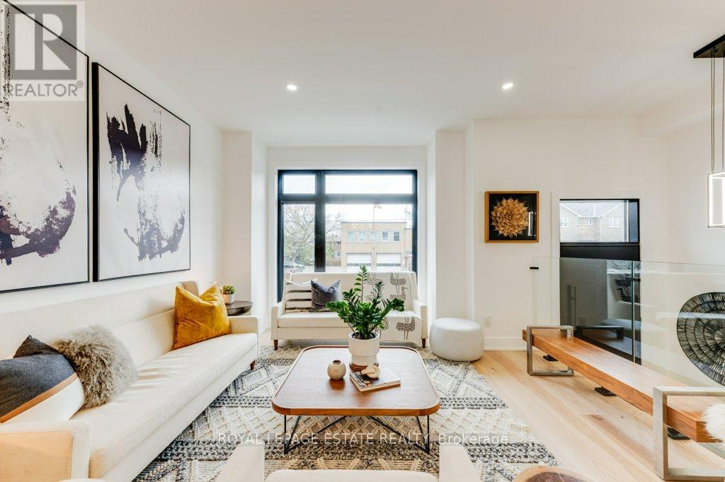 4 Lunness Road, Toronto, Ontario  M8W 4M3 - Photo 4 - W13637964