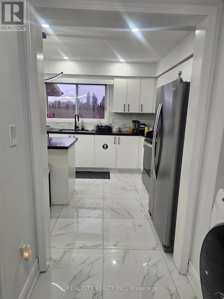 1680 Samuelson Circle, Mississauga, Ontario  L5N 7Z7 - Photo 17 - W13637968