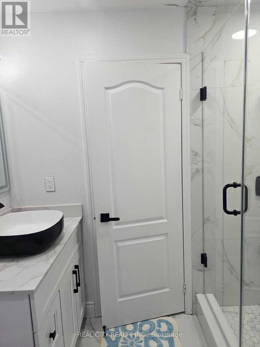1680 Samuelson Circle, Mississauga, Ontario  L5N 7Z7 - Photo 27 - W13637968