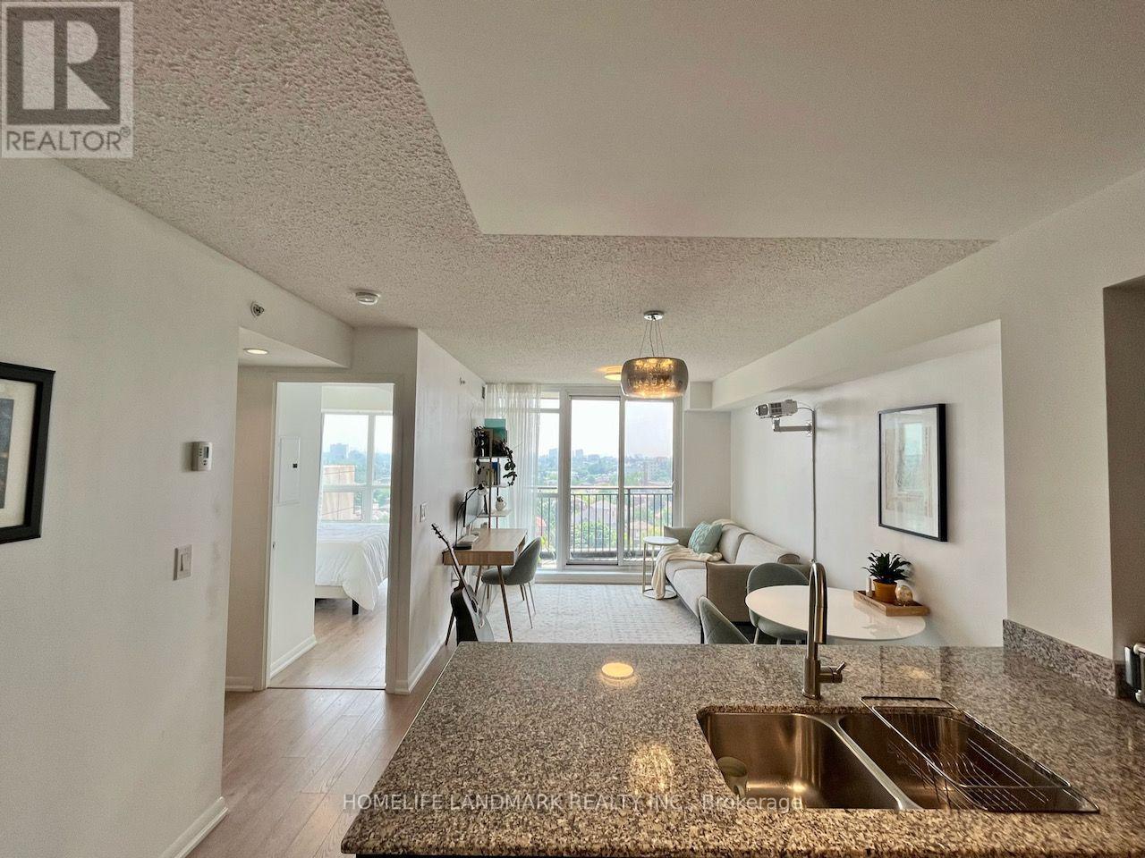 915 - 800 LAWRENCE AVENUE W, Toronto, Ontario