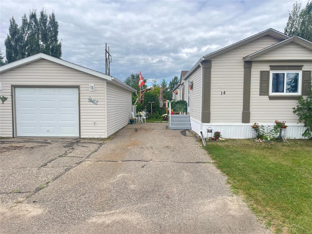 14 Goldfinch Crescent, Brandon, Manitoba  R7C 1B2 - Photo 0 - 202618567