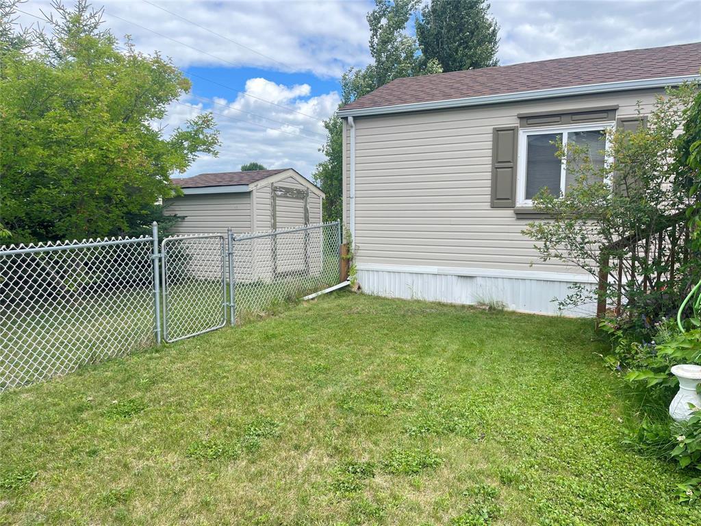 14 Goldfinch Crescent, Brandon, Manitoba  R7C 1B2 - Photo 3 - 202618567