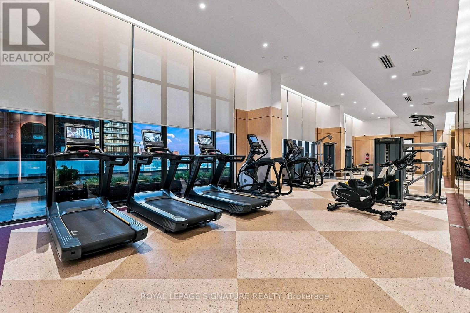 2709 - 10 Inn On The Park Drive, Toronto, Ontario  M3C 0P9 - Photo 44 - C13633350