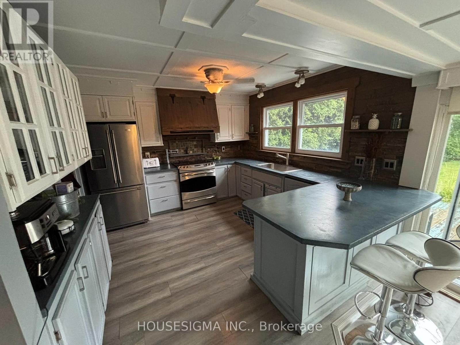 21063 Riverview Drive, Thames Centre, Ontario  N0M 2P0 - Photo 11 - X13638098