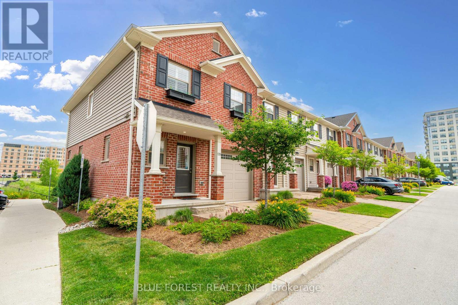 126 - 3025 SINGLETON AVENUE, London South, Ontario