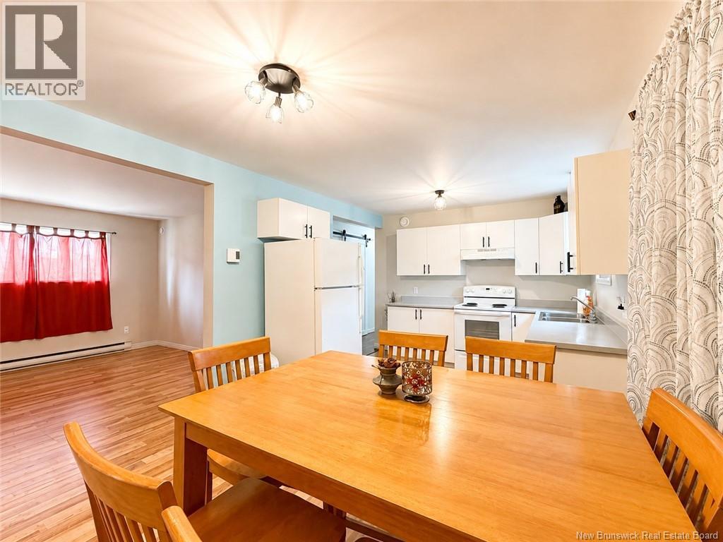 527 St Anne Road, Bathurst, New Brunswick  E2A 2N5 - Photo 32 - NB145329