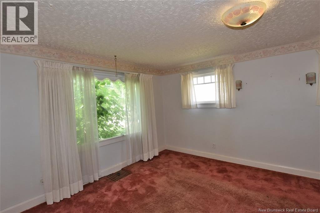 865 Barker Street, Fredericton, New Brunswick  E3A 3K4 - Photo 12 - NB145315