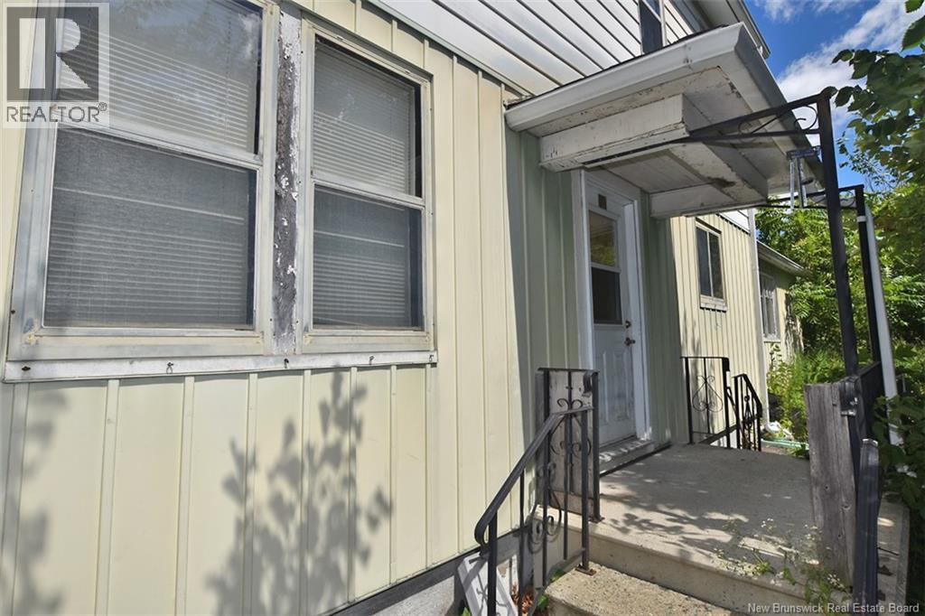 865 Barker Street, Fredericton, New Brunswick  E3A 3K4 - Photo 6 - NB145315