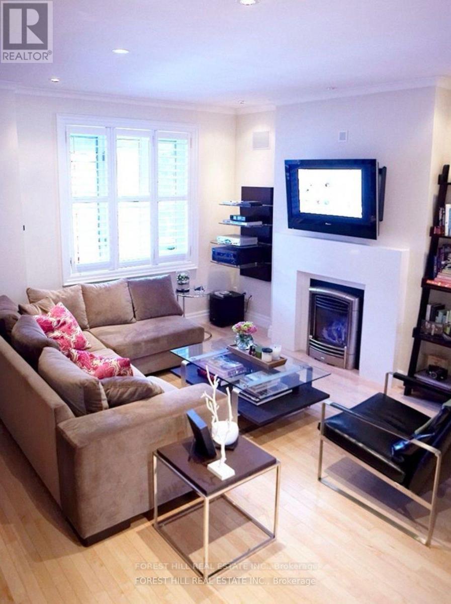 123 HELENDALE AVENUE Toronto (Yonge-Eglinton), ON M4R 1C6