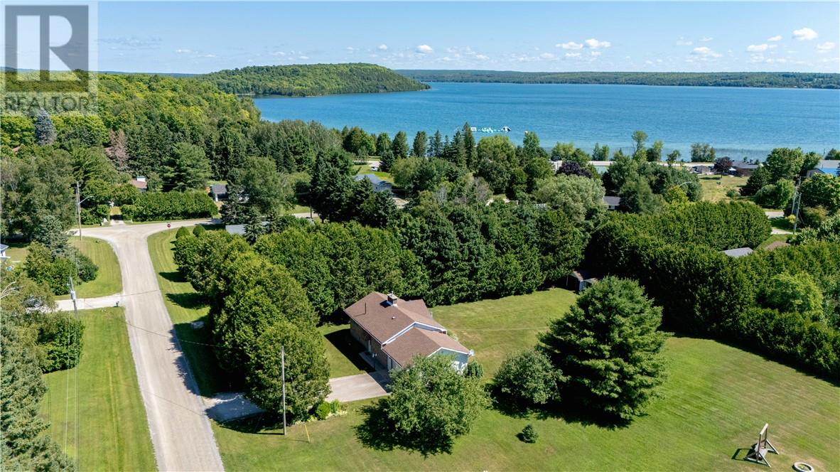 205 Limberlost Lane, Mindemoya, Ontario  P0P 1S0 - Photo 3 - 2129566